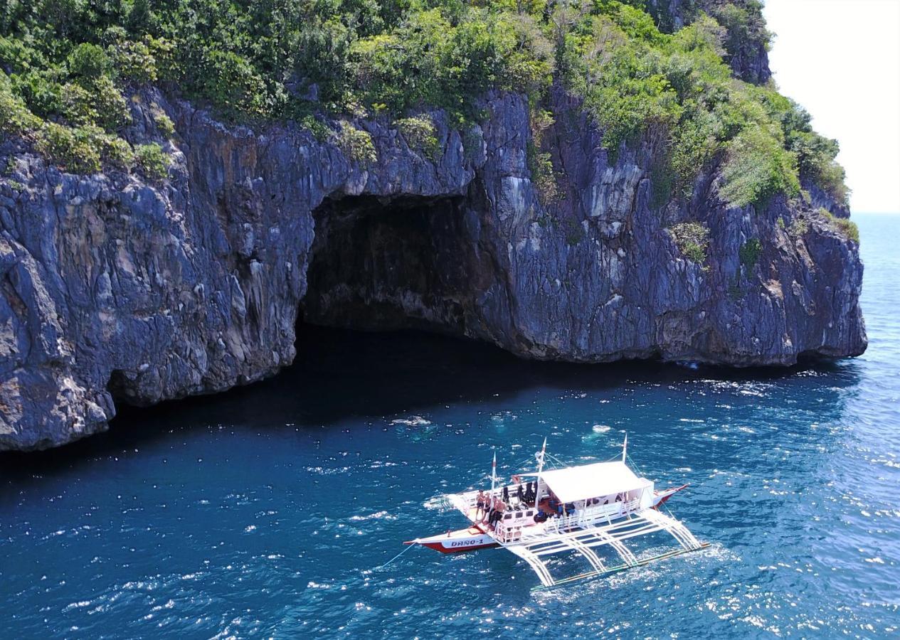 The Shark'S Tail Dive Resort Logon Εξωτερικό φωτογραφία